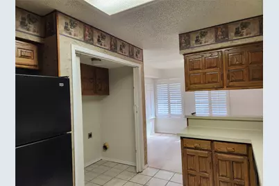 1425 Palmnold Circle W, Fort Worth, TX 76120 - Photo 10