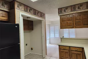 1425 Palmnold Cir W, Fort Worth, TX 76120 - Photo 10
