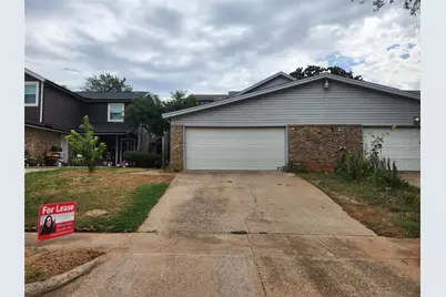 1425 Palmnold Circle W, Fort Worth, TX 76120 - Photo 2