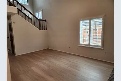 1425 Palmnold Circle W, Fort Worth, TX 76120 - Photo 6