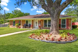 347 Merribrook Trail, Duncanville, TX 75116 - Photo 2