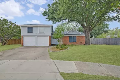 6401 Greenfield Court, Watauga, TX 76148 - Photo 2