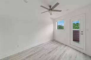 1022 Eldorado Ave, Dallas, TX 75208 - Photo 8