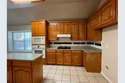 1425 Landsford Drive, Allen, TX 75013 - Photo 10