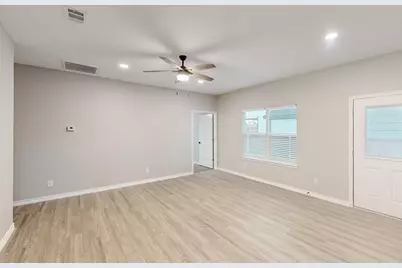 1938 Nomas Street, Dallas, TX 75212 - Photo 8