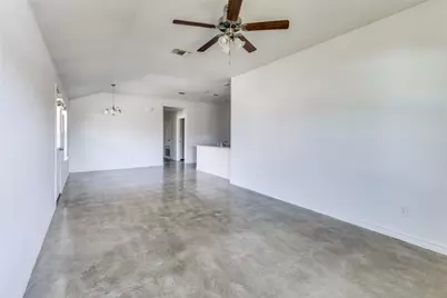 6011 Amelia Earhart Boulevard #B, Killeen, TX 76543 - Photo 2