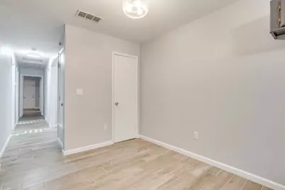 2616 Bomar Avenue #2618, Fort Worth, TX 76103 - Photo 8
