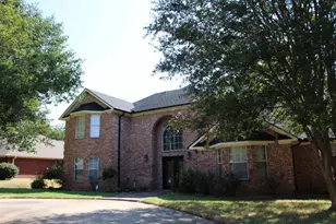 2020 Arbor Bnd St, Bonham, TX 75418 - Photo 2