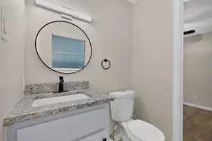 2441 Lakeshore Dr, Grand Prairie, TX 75051 - Photo 24