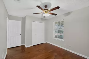 2441 Lakeshore Dr, Grand Prairie, TX 75051 - Photo 22