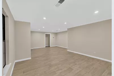 2441 Lakeshore Drive, Grand Prairie, TX 75051 - Photo 10