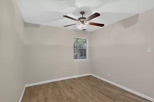 2441 Lakeshore Dr, Grand Prairie, TX 75051 - Photo 28