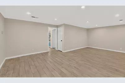 2441 Lakeshore Drive, Grand Prairie, TX 75051 - Photo 8