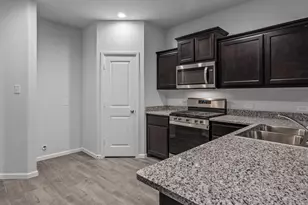 5500 Gold Pond Dr, Fort Worth, TX 76179 - Photo 2