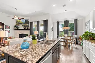 400 Village Creek Dr, McKinney, TX 75071 - Photo 8