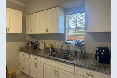 801 Mount Auburn Avenue, Dallas, TX 75223 - Photo 6