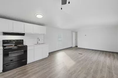 904 Flamingo Road, Granbury, TX 76049 - Photo 12