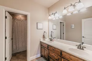 8649 Wishing Tree Ln, North Richland Hills, TX 76182 - Photo 24
