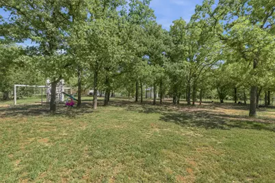 2055 County Road 1370, Alvord, TX 76225 - Photo 24