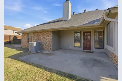 7525 Sean Drive, North Richland Hills, TX 76182 - Photo 16