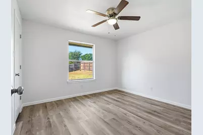 7525 Sean Drive, North Richland Hills, TX 76182 - Photo 12