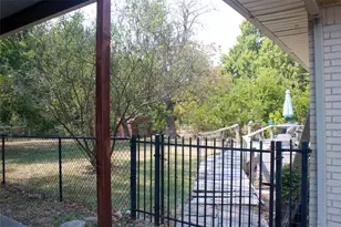 1417 Williamsburg Rd, Greenville, TX 75401 - Photo 24