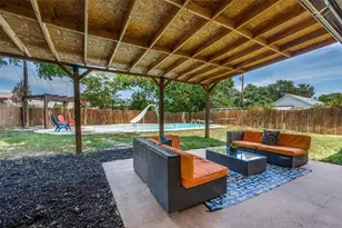 2207 Fairfax Dr, Irving, TX 75060 - Photo 2