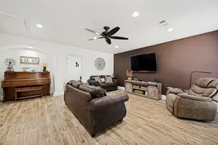 7008 Beaty St, Fort Worth, TX 76112 - Photo 6