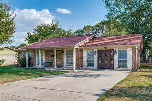 7008 Beaty St, Fort Worth, TX 76112 - Photo 2