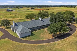 705 Clb Lk Rd, Whitesboro, TX 76273 - Photo 2