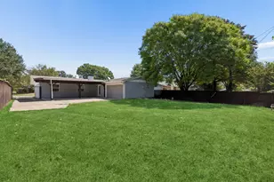 8148 Clearsprings Rd, Dallas, TX 75240 - Photo 24