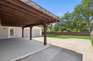 8148 Clearsprings Rd, Dallas, TX 75240 - Photo 24