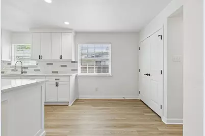8148 Clear Springs Road, Dallas, TX 75240 - Photo 14