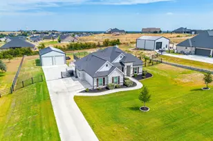 139 Oak Mdw Ln, Weatherford, TX 76085 - Photo 4