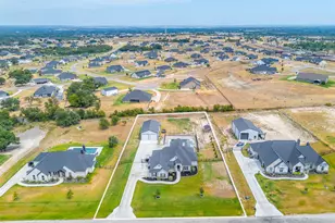 139 Oak Mdw Ln, Weatherford, TX 76085 - Photo 2