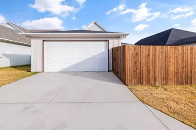205 W 7th Street, Justin, TX 76247 - Photo 38