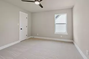 207 W 7th St, Justin, TX 76247 - Photo 30