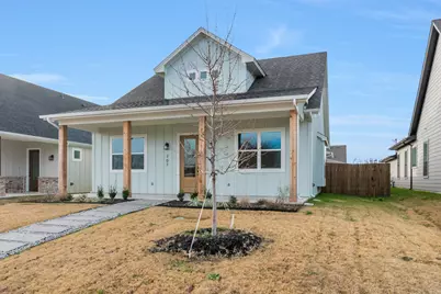 207 W 7th Street, Justin, TX 76247 - Photo 2