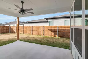 207 W 7th St, Justin, TX 76247 - Photo 38