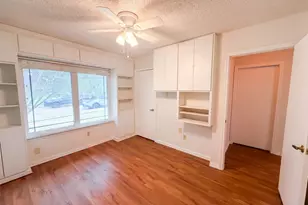 301 Hillside Ct, Garland, TX 75043 - Photo 12
