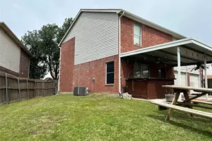 4360 Mesa Dr, Carrollton, TX 75010 - Photo 34