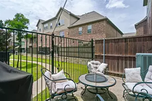 2662 Sherwood Dr, Lewisville, TX 75067 - Photo 16