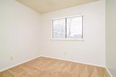 1323 Jasmine Drive, Lewisville, TX 75077 - Photo 10