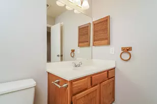 1323 Jasmine Dr, Lewisville, TX 75077 - Photo 14