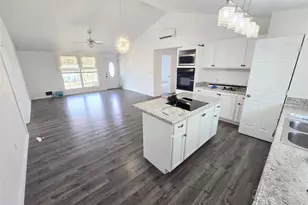 1413 Lynock Ln, Azle, TX 76020 - Photo 4