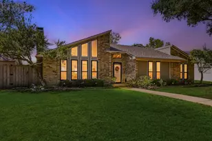 924 Thoreau Ln, Allen, TX 75002 - Photo 1