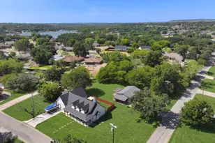 4000 Sioux Ct, Granbury, TX 76048 - Photo 4