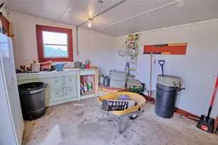 437 Jakes Rd, Bowie, TX 76230 - Photo 24