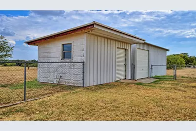 437 Jakes Road, Bowie, TX 76230 - Photo 38