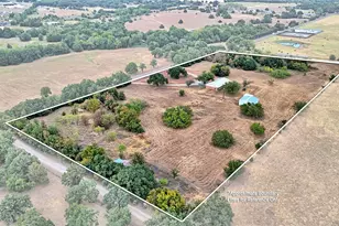 437 Jakes Rd, Bowie, TX 76230 - Photo 16